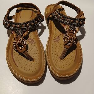 Unbranded Cute Slip On Sandals. Beaded And Sequin Decorations. Size 7.5